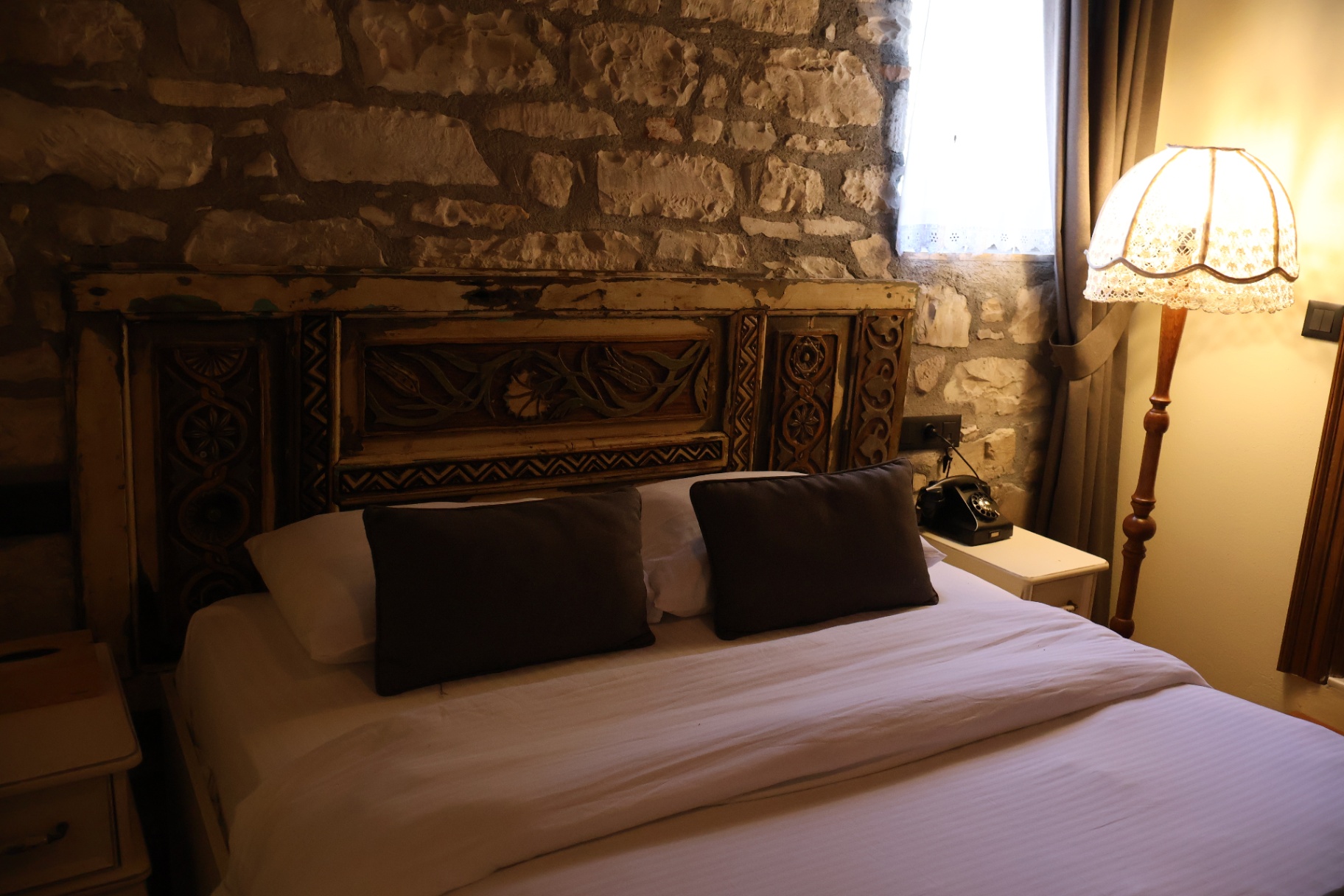 Urla Taş Konak'ta Tarihle Konaklayın