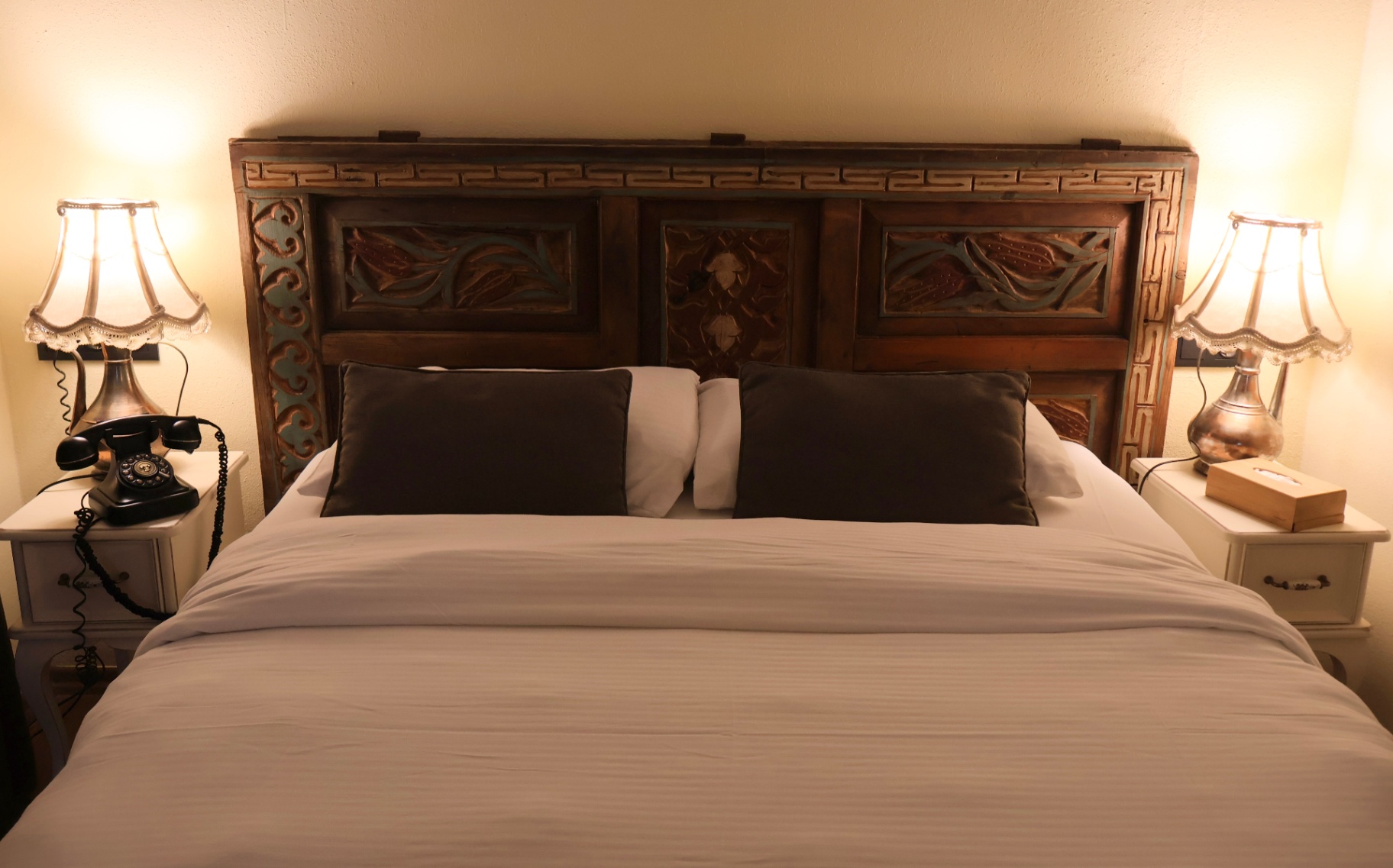 Urla Taş Konak Odaları